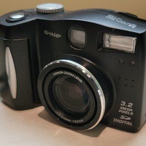 SHARP VE-CG30U 3.2MP Digital Camera